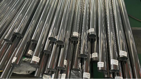 掌握304不銹鋼管材重量計(jì)算公式，輕松預(yù)估工程用材需求